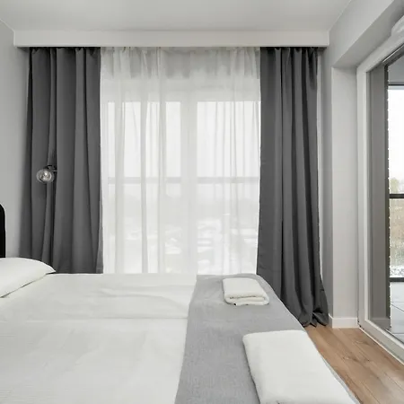 Apartmán Elegant In The Center Of With Free Garage By Renters Vratislav